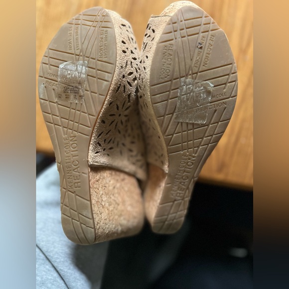 Tan Eyelet Slingback Wedge - Picture 5 of 5